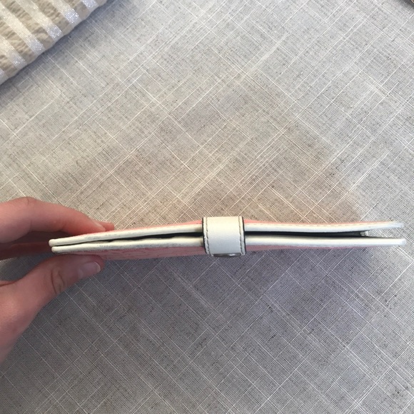 CORAL COACH WALLET - Picture 4 of 4